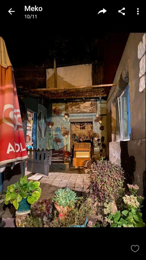 Nata Host Old Tbilisi Apartment Bagian luar foto
