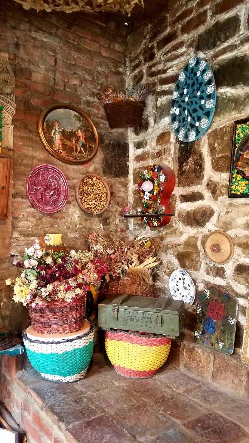 Nata Host Old Tbilisi Apartment Bagian luar foto