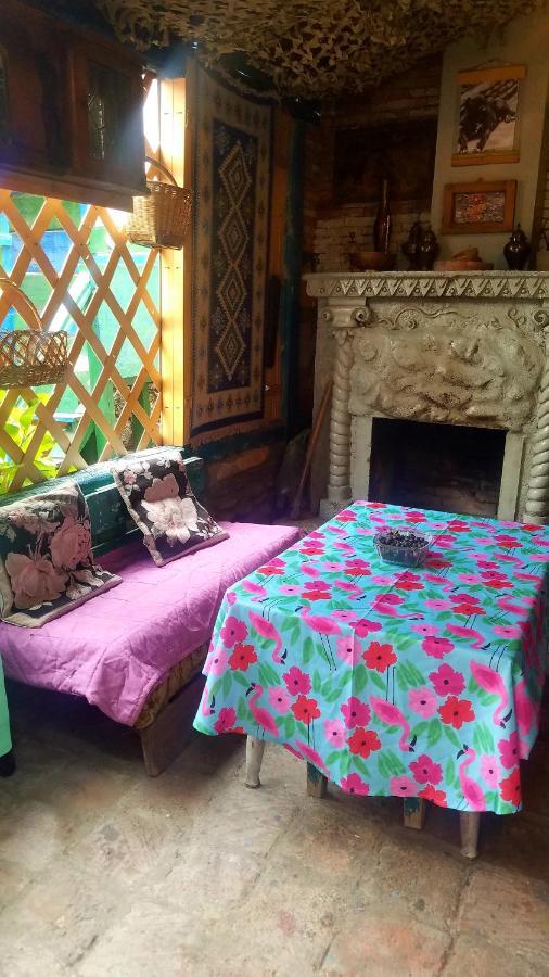 Nata Host Old Tbilisi Apartment Bagian luar foto