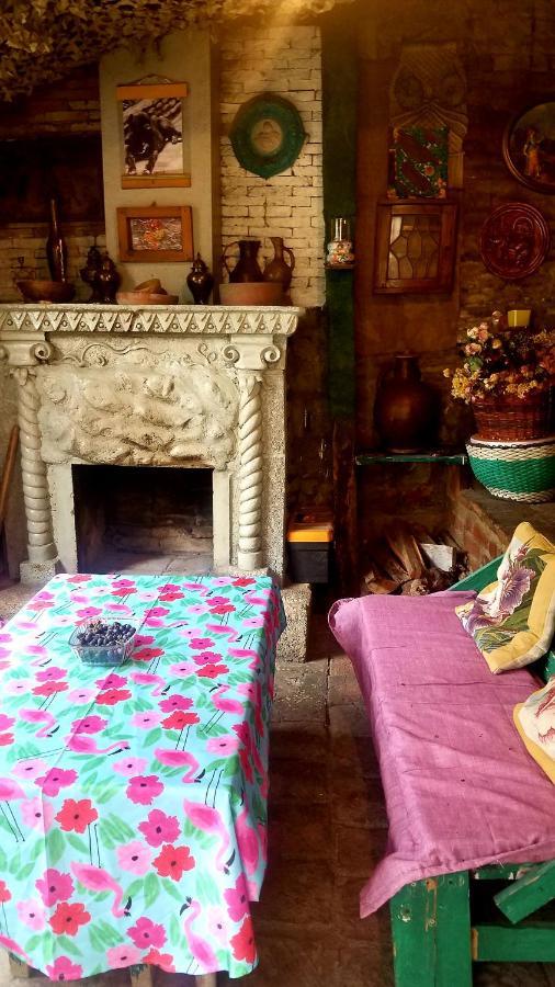 Nata Host Old Tbilisi Apartment Bagian luar foto